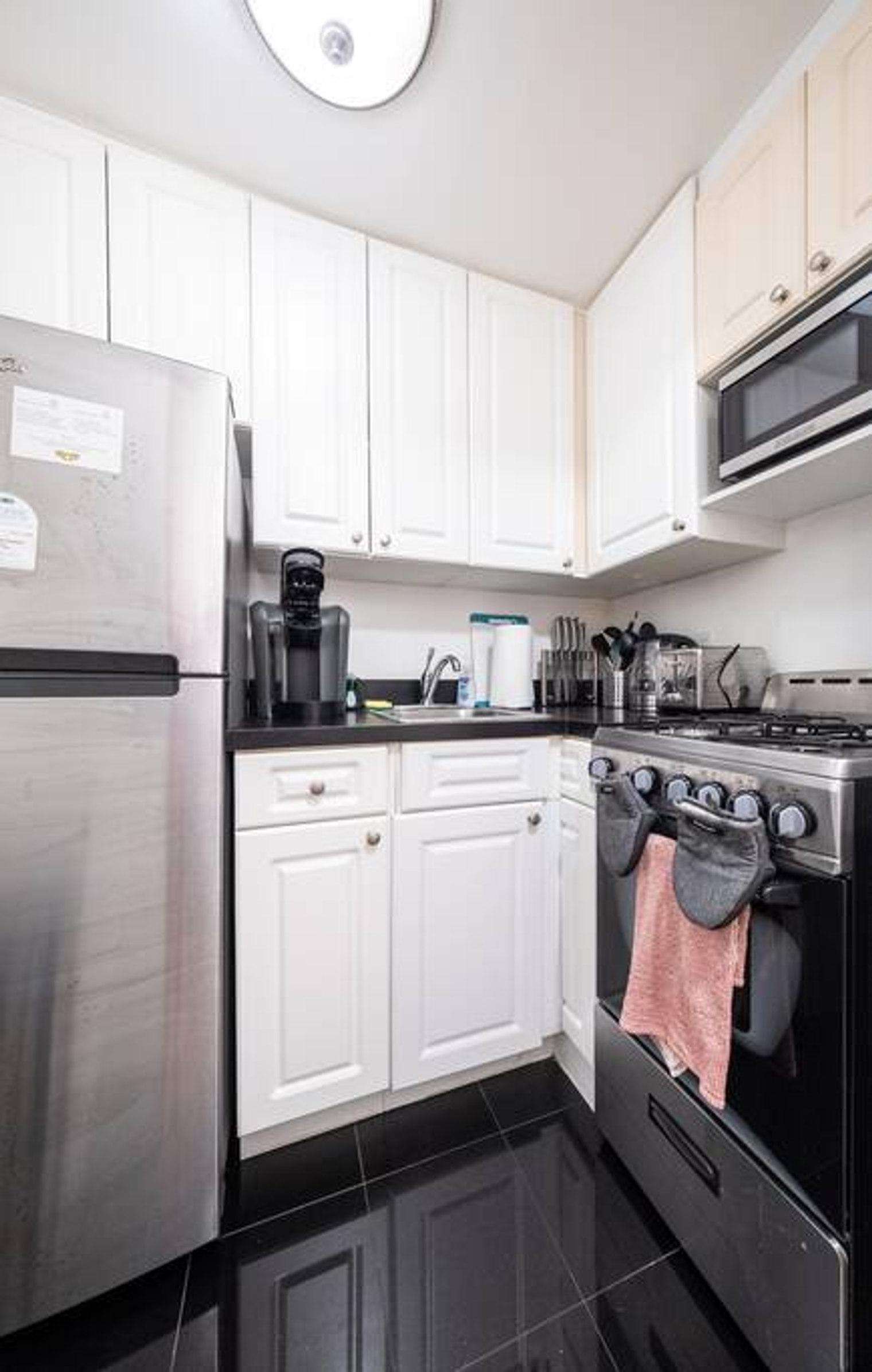 ADORABLE FULLY FURNISHED STUDIO IN WEST VILLAGE, MANHATTAN